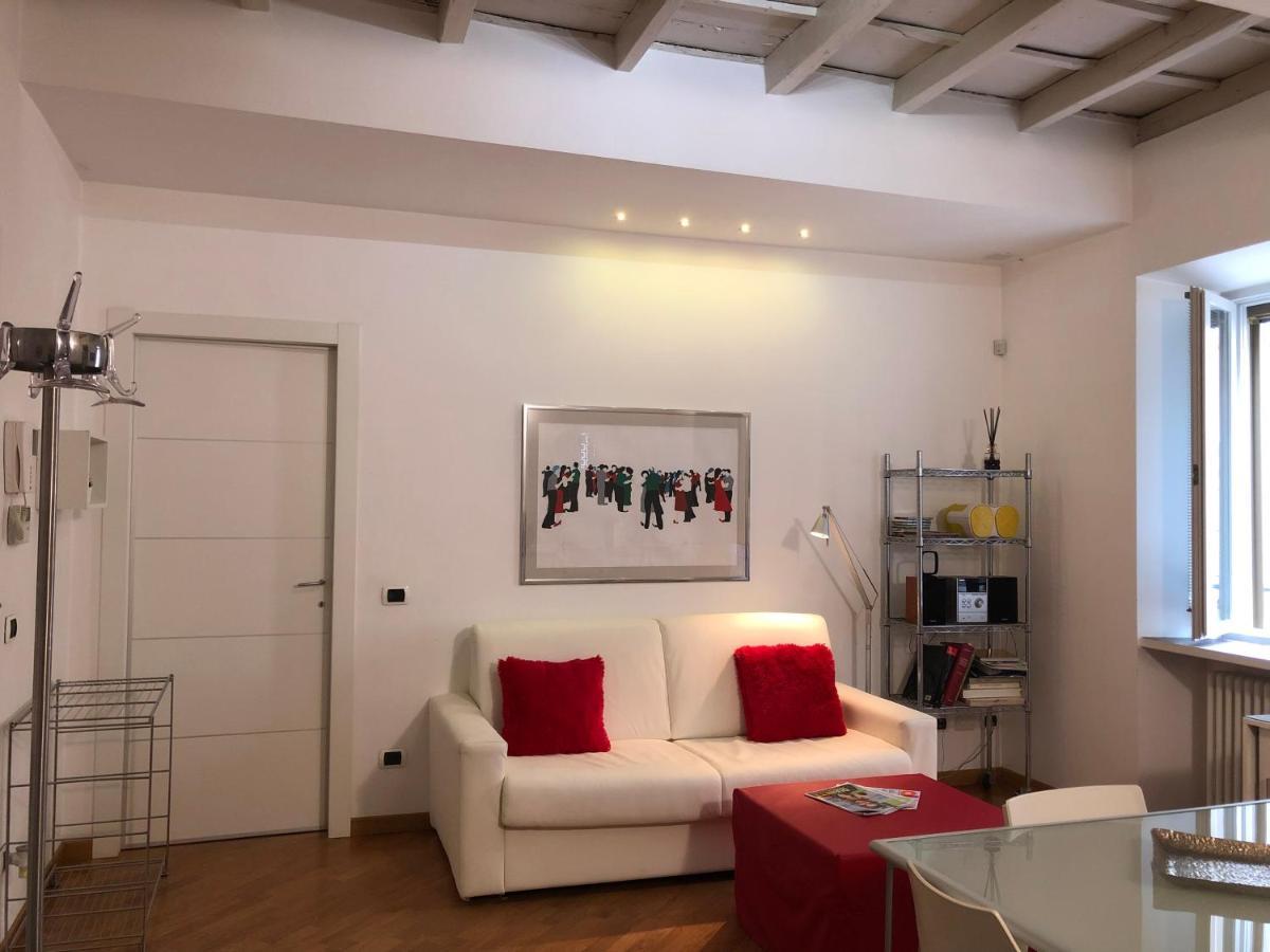Emma Home Adiacente Alla Piazza Ducale 비제바노 외부 사진